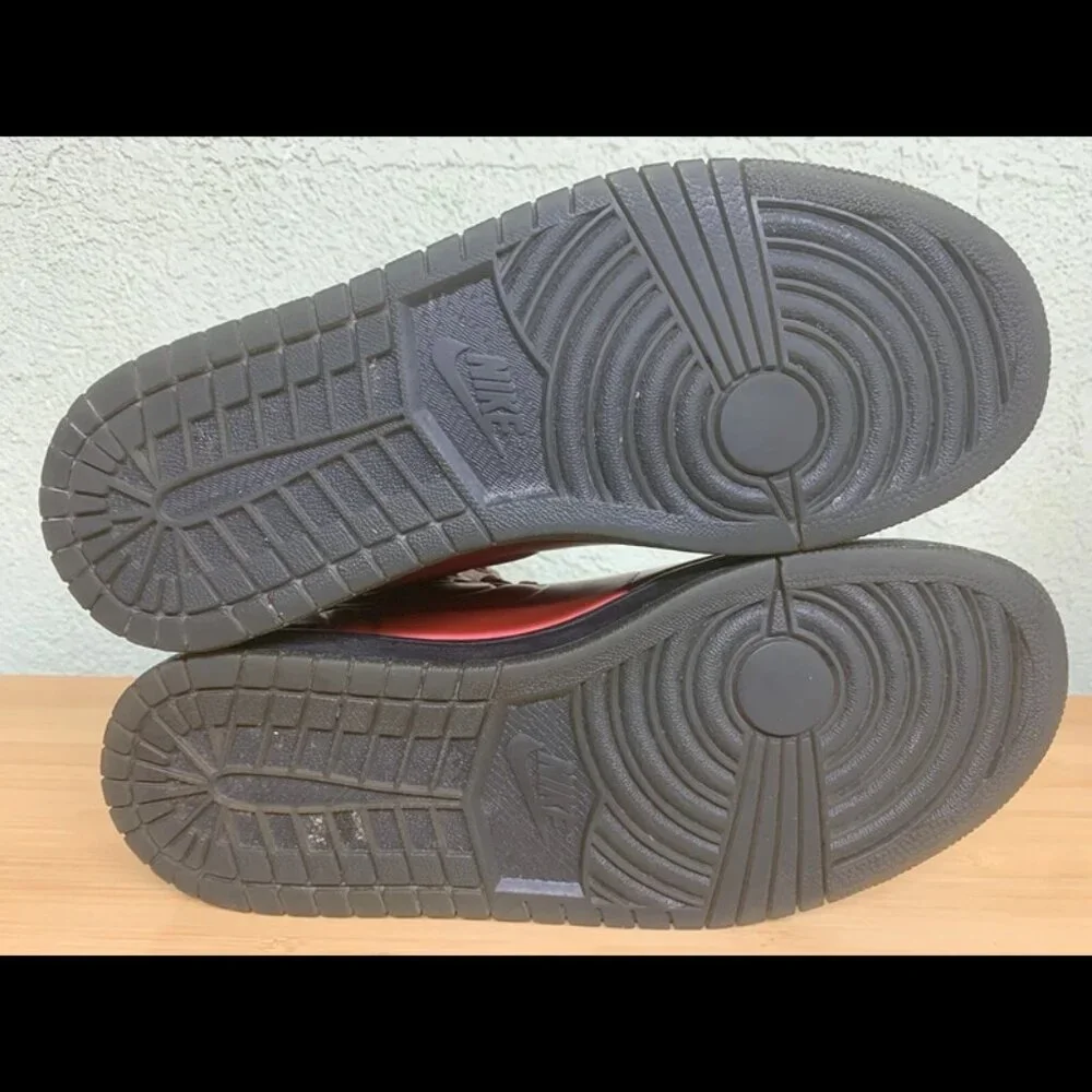 Size 8‎ - Jordan 1 Anodized Red